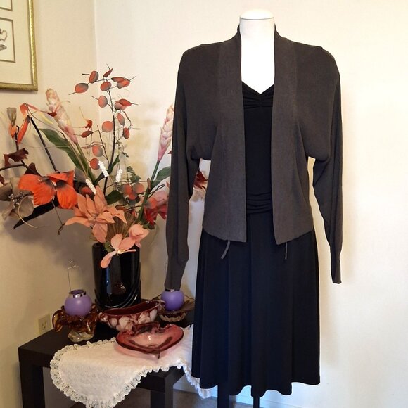 NWOT Woman's Stills Shrugs Batwing Sleeves Gray Cardigan Knitwear Sweater 6 S - Picture 8 of 10